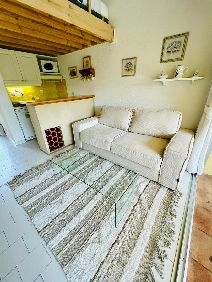 Bel Appartement Avec Mezzanine, Vue Mer Et Piscine Cogolin Bagian luar foto